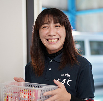 西田　真由香